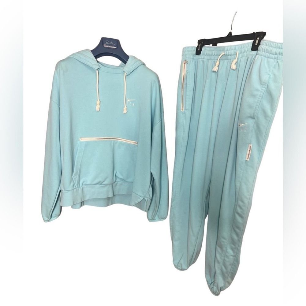 NIKE DRI FIT STANDARD ISSUE PULLOVER 2 PIECE PANTSUIT HOODIE‎ SET SIZE XXL